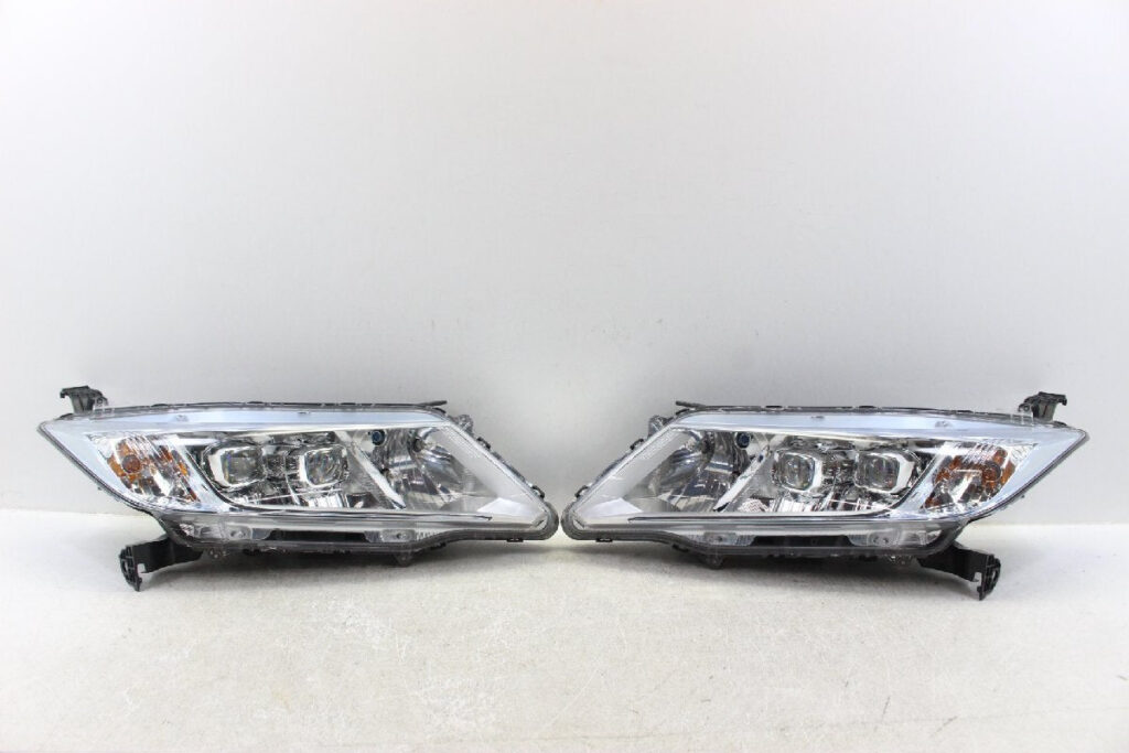 Honda Fit Headlamps GP6 / GP7 – Genuine Pair
